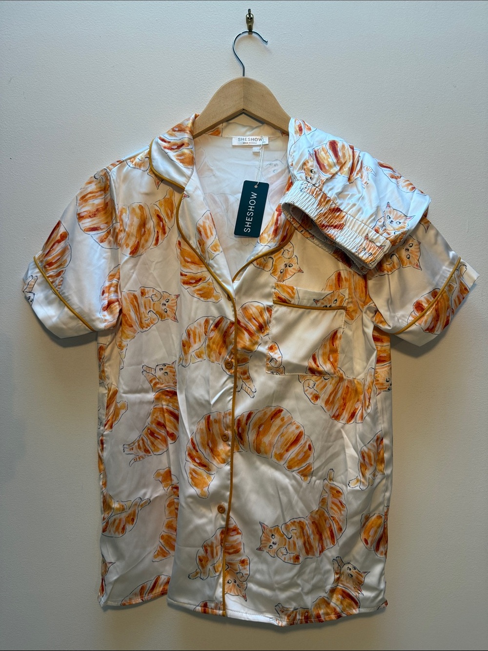 SHESHOW Short Sleeve Satin Pajama Set in Cream with Croissant Cat Print